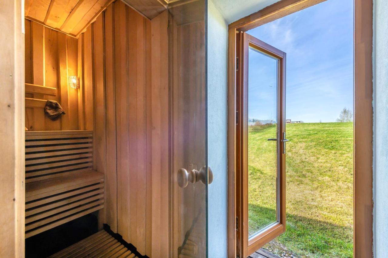 Villa Prie Traku à Petkeniskes Extérieur photo